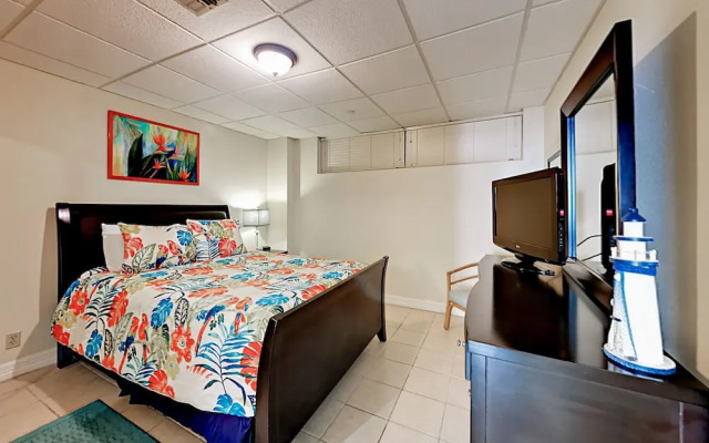 Laguna #305 - 2 Br Condo