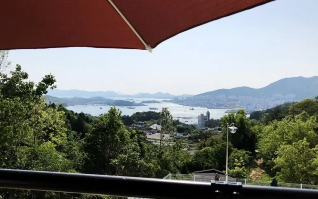 Yeosu Hosu Garden Pension