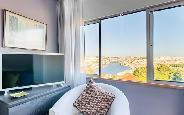 Stunning View Apartament by BnbHost