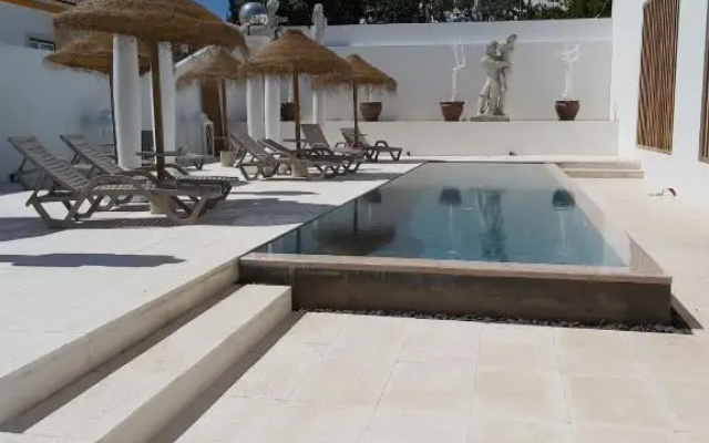 Hotel S - Alojamento Local