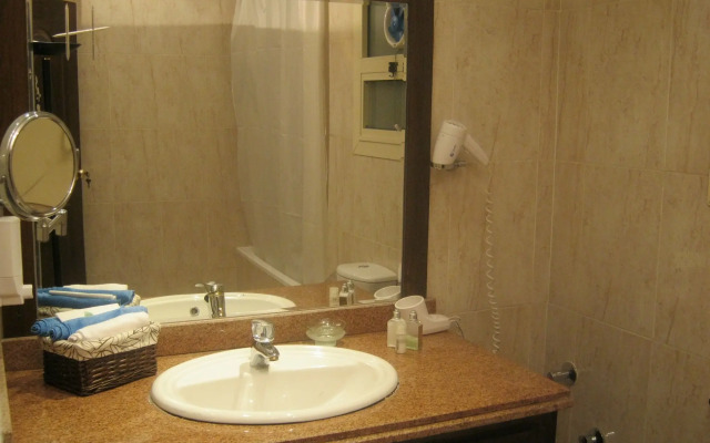 Holidays Express Hotel