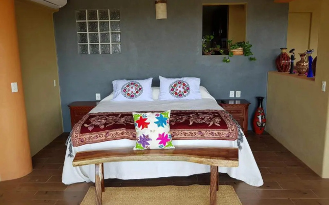 Casa Arcoiris Zihuatanejo