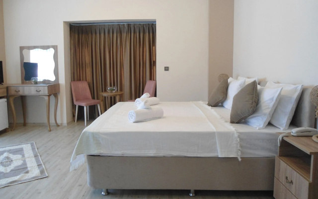 F&G Alaçatı