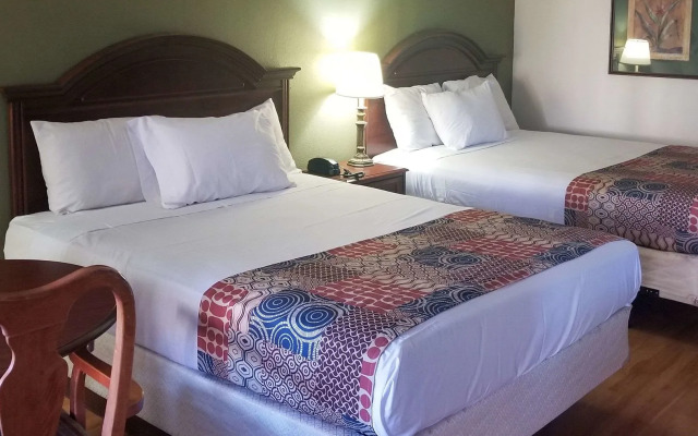 Red Roof Inn & Suites Wilkesboro