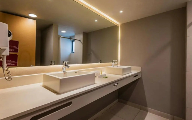 City Express Suites by Marriott Ciudad de México Anzures