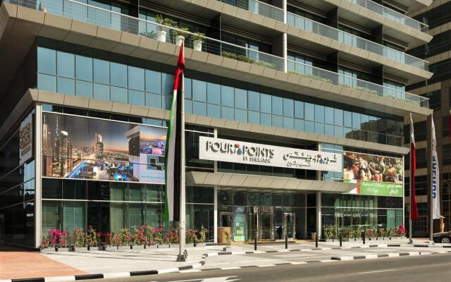 Отель Four Points by Sheraton Sheikh Zayed Road, Dubai вид на фасад