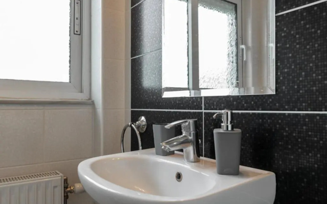 Central Luxury Suite