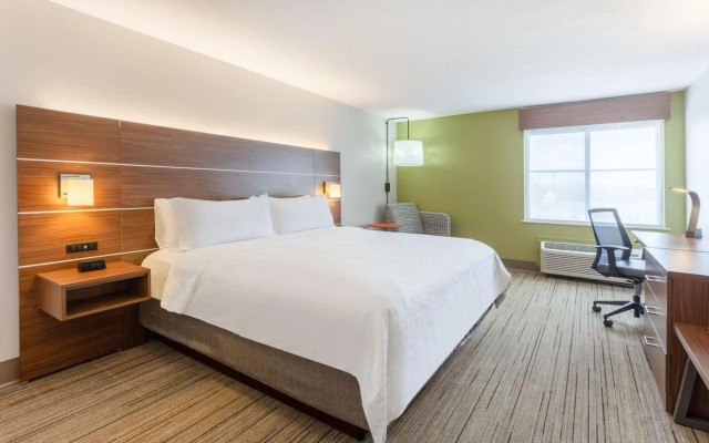 Holiday Inn Express & Suites Scottsburg by IHG