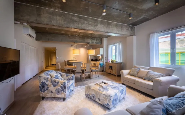 Chic Historic Townhouse in City Centre Willemstad