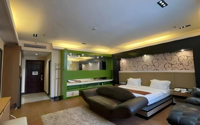 Grand Puncak Lestari Hotel