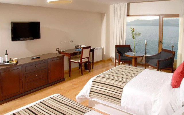 Alma del Lago Suites & Spa