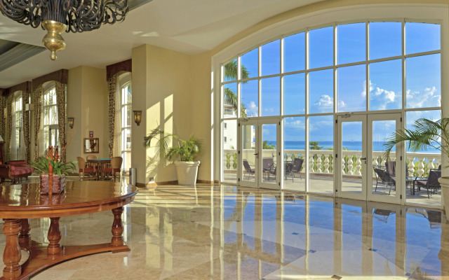 Iberostar Waves Rose Hall Beach - All Inclusive