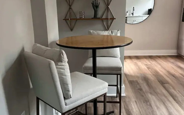 The Luxe Spot 1