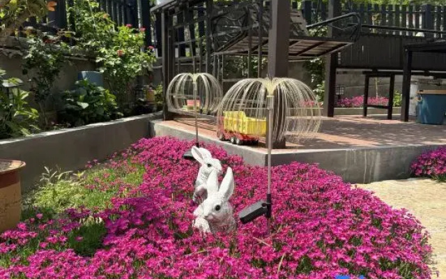 Floral Hotel · Taishan Oak Wei Hotel (Hongmen Mountain Entrance ）