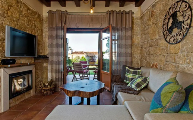 Fabienne Cottage - 6-7beds