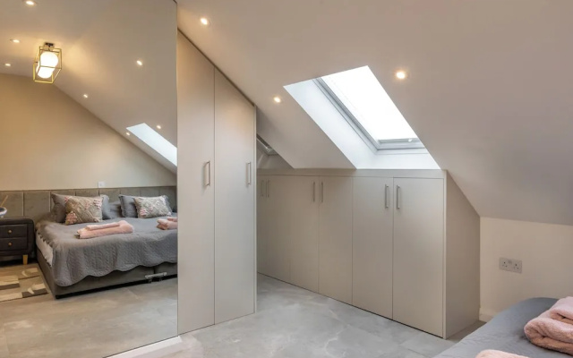 Apartment - Sleeps 4 & Free Parking