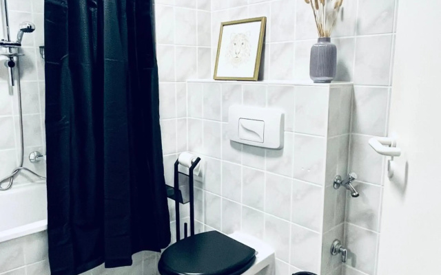 Gemütliches Studio mit Küche, Netflix & Panoramablick in Citynähe