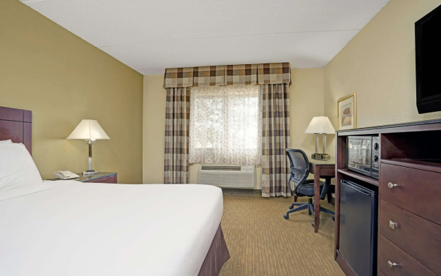 Super 8 by Wyndham Monticello
