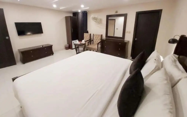 Mairona Hotels Gulberg