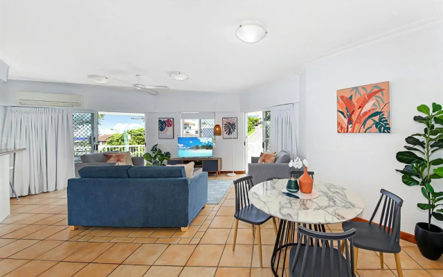 Unit 8 'Coolum Seaside', Coolum Beach