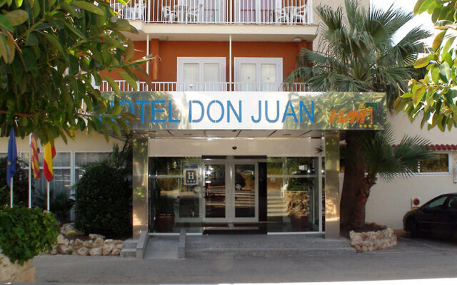 Отель Hsm Don Juan вид на фасад