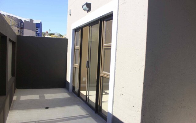 Discovery Riverlets Apartment in Windhoek, Namibia from 77$, photos, reviews - zenhotels.com balcony