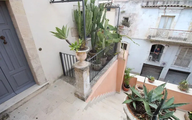 Noto Da Quassù Relax B&B