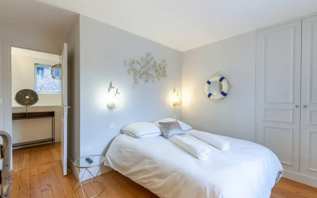 High-end 75m2 Apartment - Place Morny