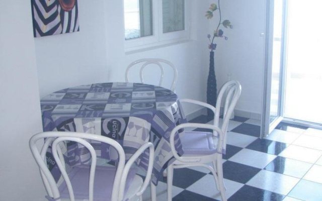 Apartments Mila Makarska
