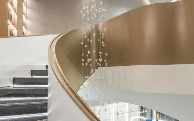Atour Hotel (Shanghai Lingang New Town)