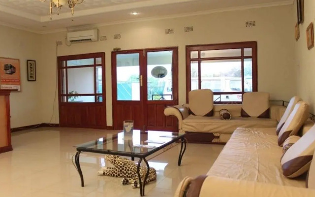 Sunset Junction Lodges & Tours