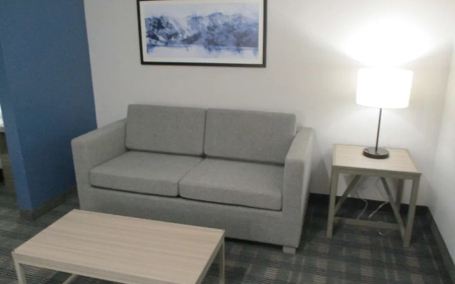 Merica Inn & Suites