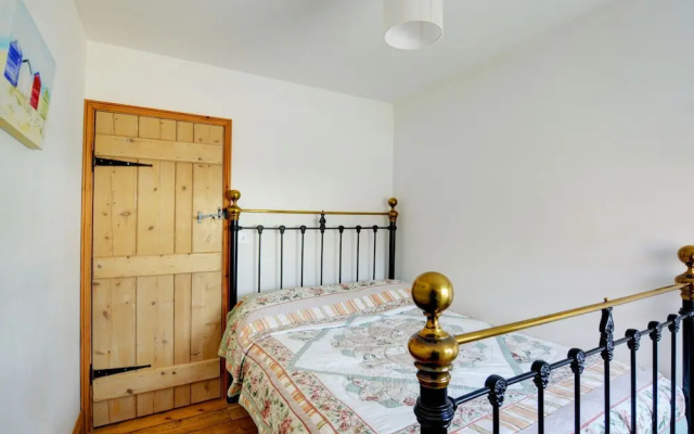 Tasteful holiday home in East Rudham with Garden