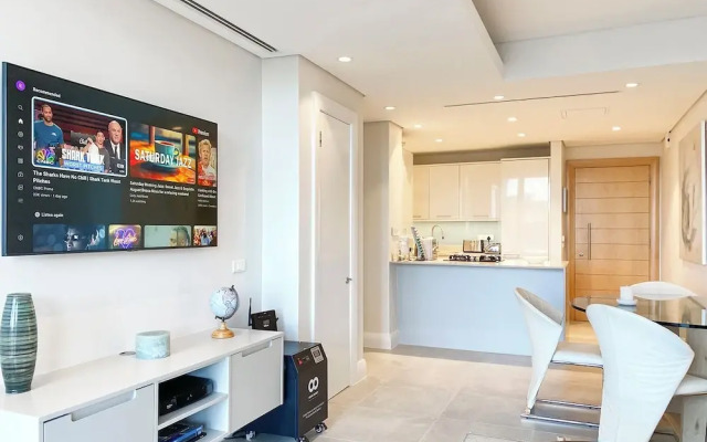 The Marina V&A Waterfront by Smart City Stays
