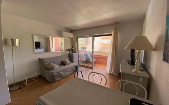 Appartement Sainte-Maxime, 1 pièce, 4 personnes - FR-1-226-294
