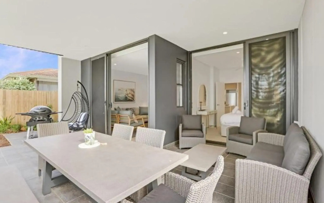 Luxury High End Unit Private Courtyard on Ground Level