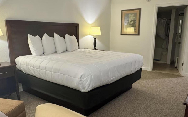 Eagles Nest Hotel