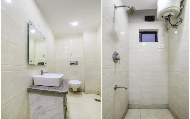 OYO 76282 Hotel 7S
