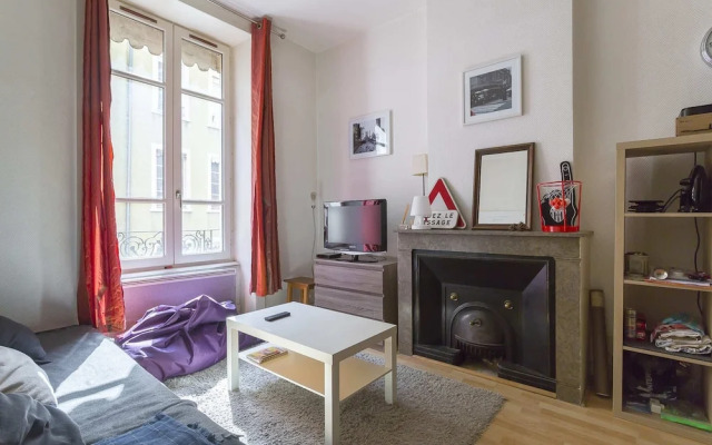 Charming 3 Room Apartment - Lyon