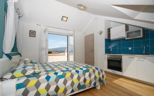 Amazing Home in Lumbarda With Wifi and 6 Bedrooms