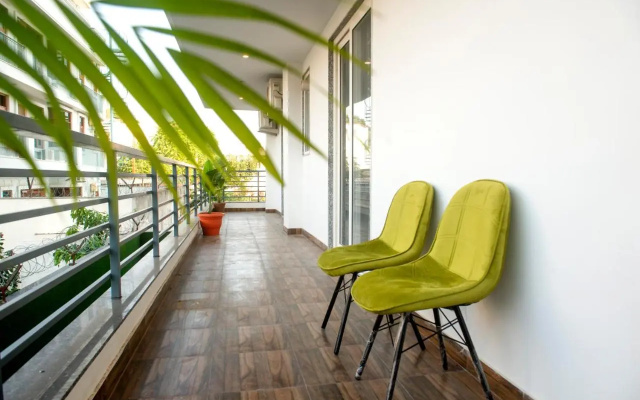 Posh Garden Inn