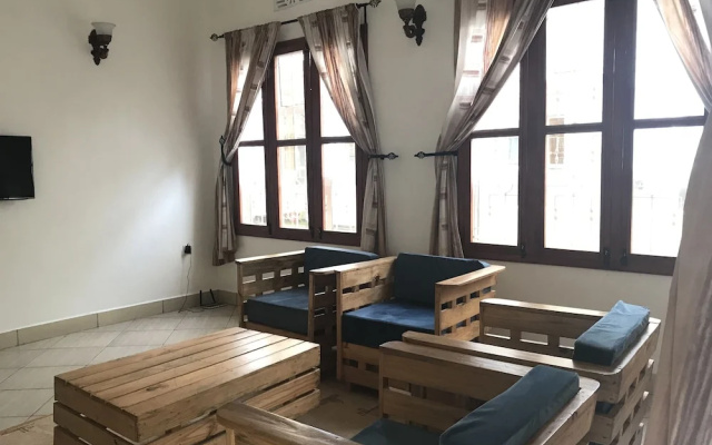 Le Parlour