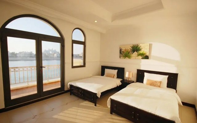 The Palm Jumeirah Villas - Frond L