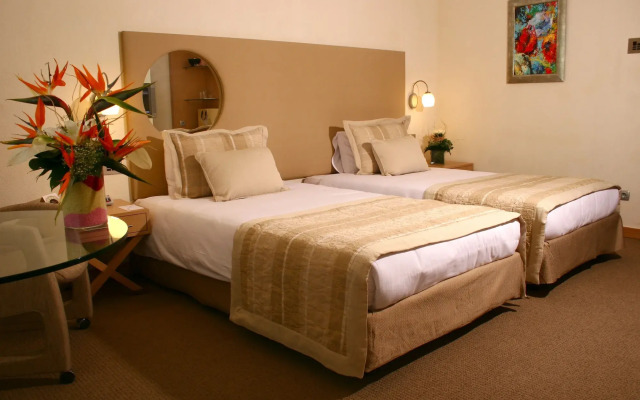 WOW Airport Hotel