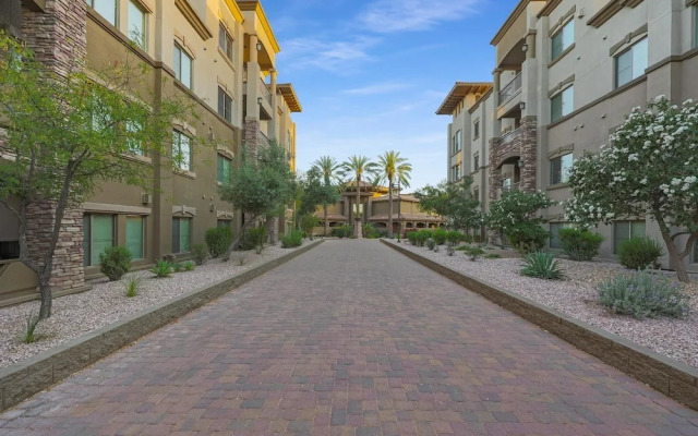 Villa Desert Ridge 2 Bedroom Condo by RedAwning