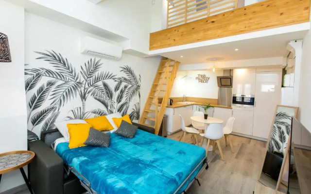 Duplex : Plage 300m, Clim, Netflix