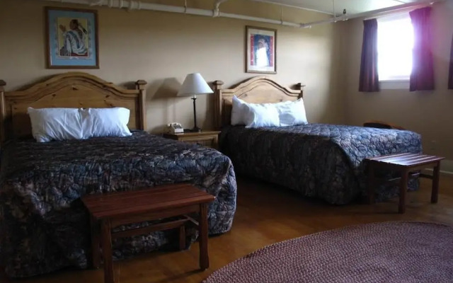 Glacier Park Lodge