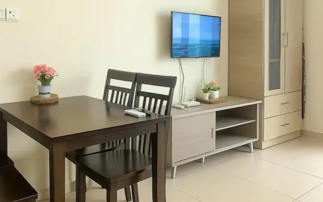 4PAX Studio NetfliX  Free WIFI