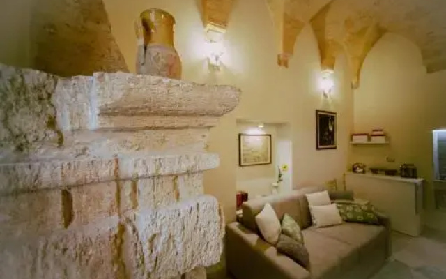 B&B Antichemura