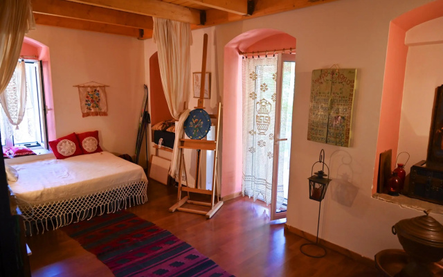 Kalavrita Winter Retreat - Homely Spacious Chalet